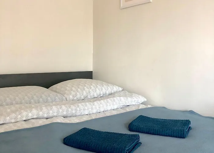 Kawalerka Z Prywatna Lazienka I Kuchnia